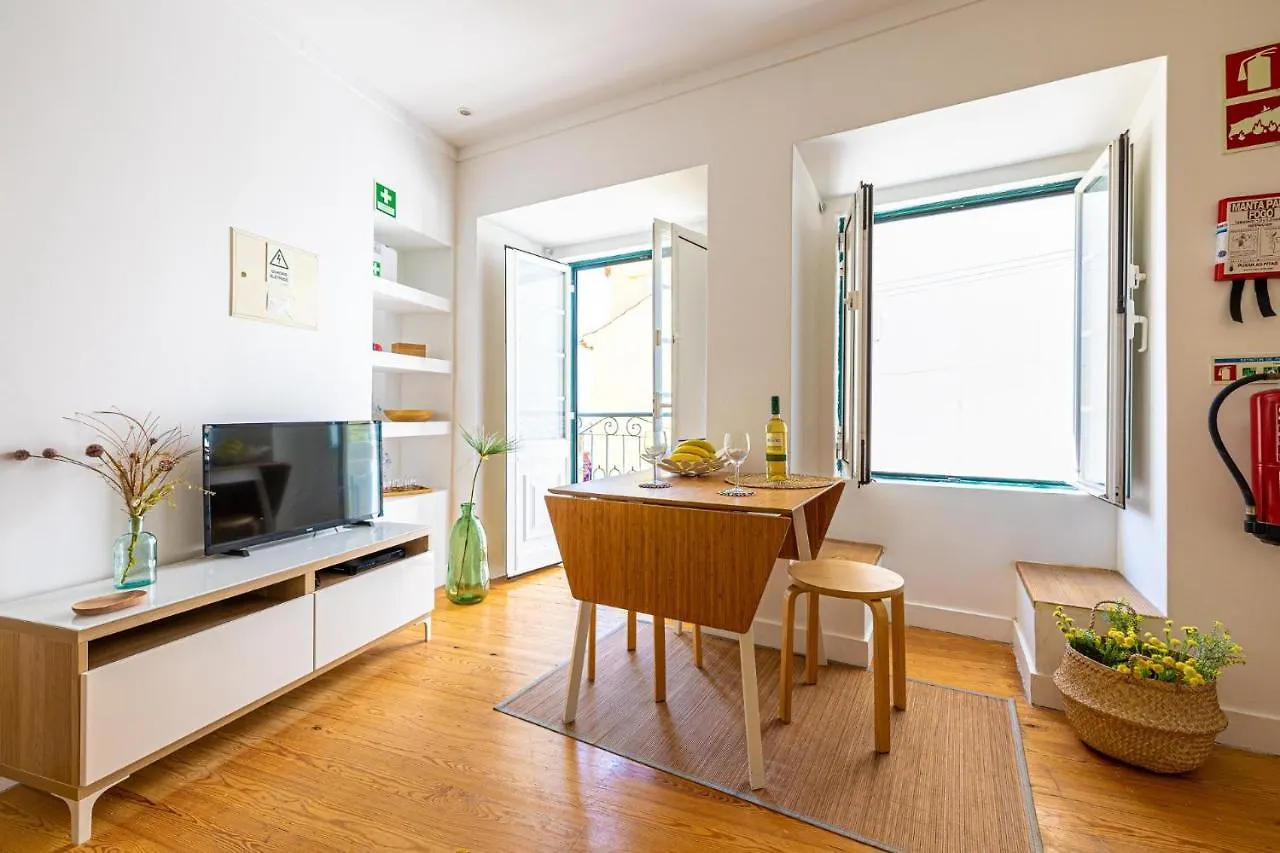 شقة Lisboa  في Apartamento Pateo Das Cantigas Balcony 0*,  البرتغال